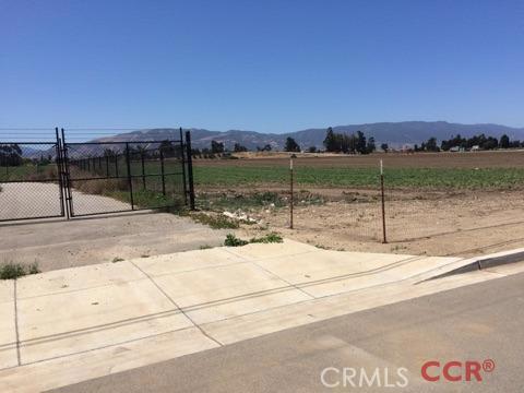 Apple, Greenfield, CA, 93927 Apple