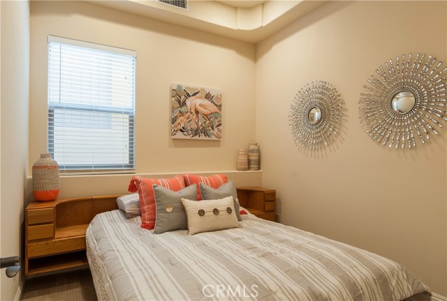 610 Juanita Avenue, Redondo Beach, California 90277, 4 Bedrooms Bedrooms, ,3 BathroomsBathrooms,Residential,Sold,Juanita,PV17121726