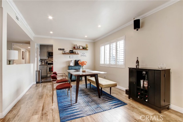 2 Bed Home for Sale in Van Nuys, California