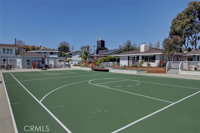 13 Laurel, Manhattan Beach, California 90266, 3 Bedrooms Bedrooms, ,1 BathroomBathrooms,Residential,Sold,Laurel,SB19057635