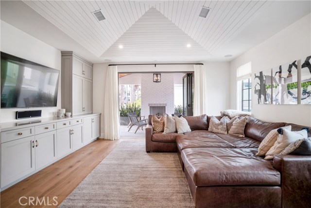 555 35th Street, Manhattan Beach, California 90266, 4 Bedrooms Bedrooms, ,1 BathroomBathrooms,Residential,Sold,35th,SB19216945 555 35th Street, Manhattan Beach, California 90266, 4 Bedrooms Bedrooms, ,1 BathroomBathrooms,Residential,Sold,35th,SB19216945