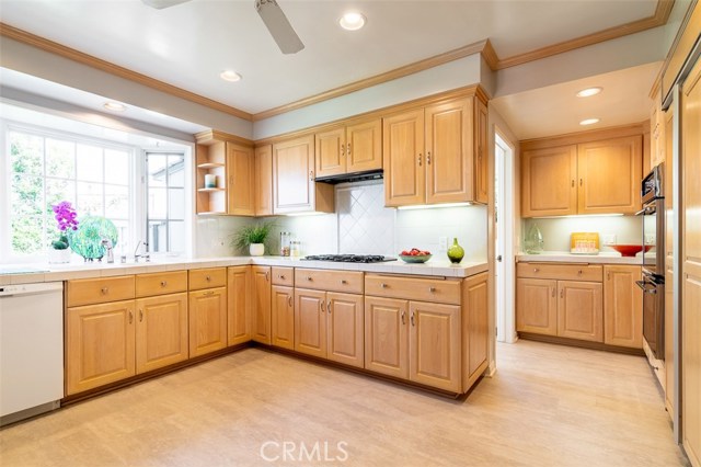 2305 Via Acalones, Palos Verdes Estates, California 90274, 3 Bedrooms Bedrooms, ,2 BathroomsBathrooms,Residential,Sold,Via Acalones,SB19041720