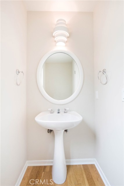 4010 Ocean Drive, Manhattan Beach, California 90266-4309, 2 Bedrooms Bedrooms, ,1 BathroomBathrooms,Residential,Sold,Ocean,SB20109555