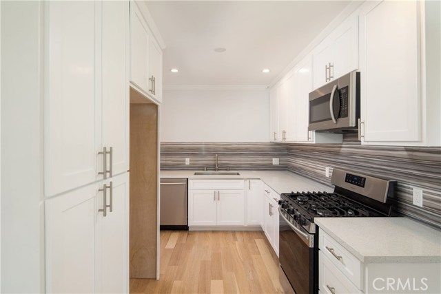 2807 Fisk Lane, Redondo Beach, California 90278, 3 Bedrooms Bedrooms, ,1 BathroomBathrooms,Residential,Sold,Fisk,SB19061058