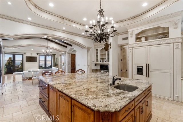 Kitchen, breakfast nook, and family room areas