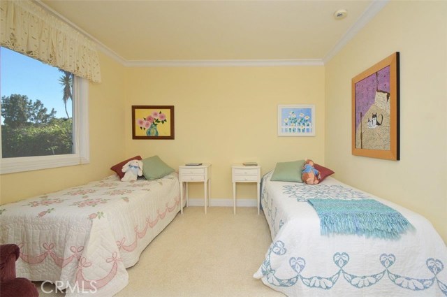 Upstairs guest bedroom.