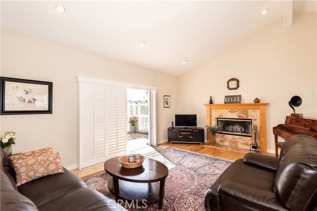 2223 Mathews Avenue, Redondo Beach, California 90278, 3 Bedrooms Bedrooms, ,3 BathroomsBathrooms,Residential,Sold,Mathews,SB19080062