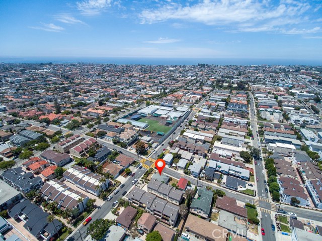 2101 Rockefeller Lane, Redondo Beach, California 90278, 2 Bedrooms Bedrooms, ,1 BathroomBathrooms,Residential,Sold,Rockefeller,SB19174317