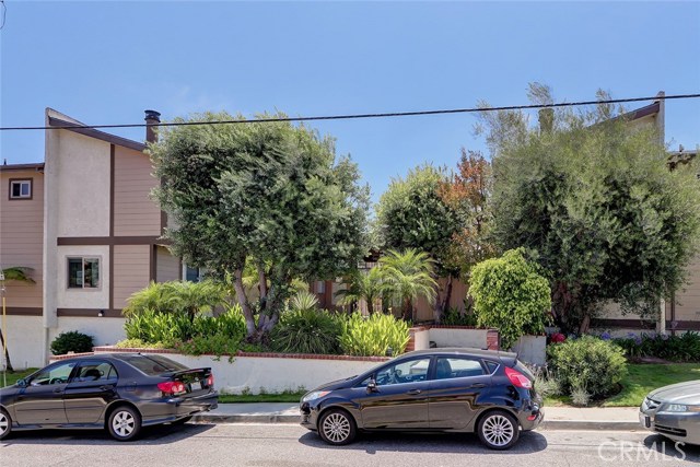 2520 Graham Avenue, Redondo Beach, California 90278, 2 Bedrooms Bedrooms, ,1 BathroomBathrooms,Residential,Sold,Graham,SB20150608