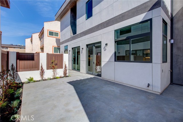 1011 Spencer Street, Redondo Beach, California 90277, 4 Bedrooms Bedrooms, ,3 BathroomsBathrooms,Residential,Sold,Spencer,PV20031489