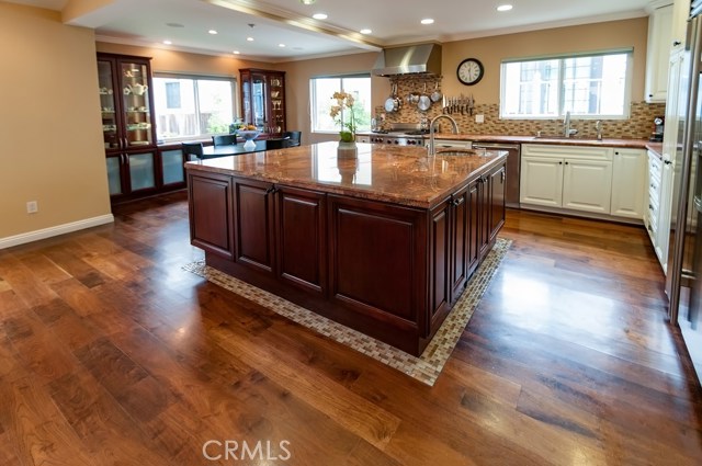 619 Broadway, Redondo Beach, California 90277, 3 Bedrooms Bedrooms, ,2 BathroomsBathrooms,Residential,Sold,Broadway,SB17102336