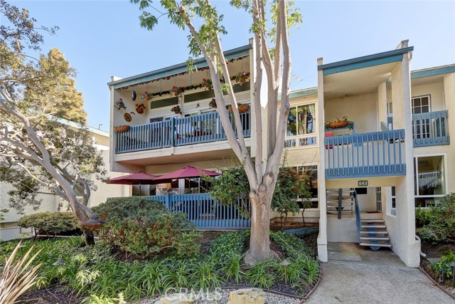 643 Prospect Avenue, Redondo Beach, California 90277, 3 Bedrooms Bedrooms, ,2 BathroomsBathrooms,Residential,Sold,Prospect,SB19057084