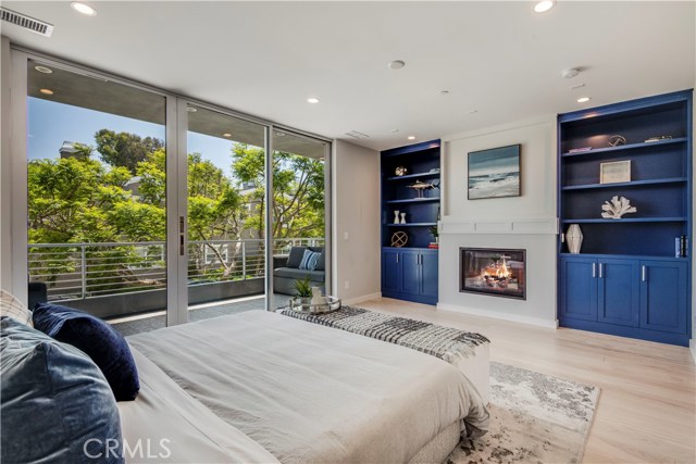 409 3rd Street, Manhattan Beach, California 90266, 5 Bedrooms Bedrooms, ,2 BathroomsBathrooms,Residential,Sold,3rd,SB19219164