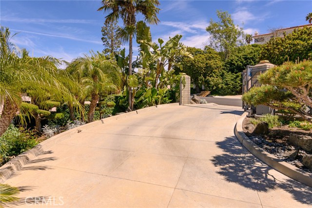 Palos Verdes Estates, CA 90274,2215 Via Cerritos