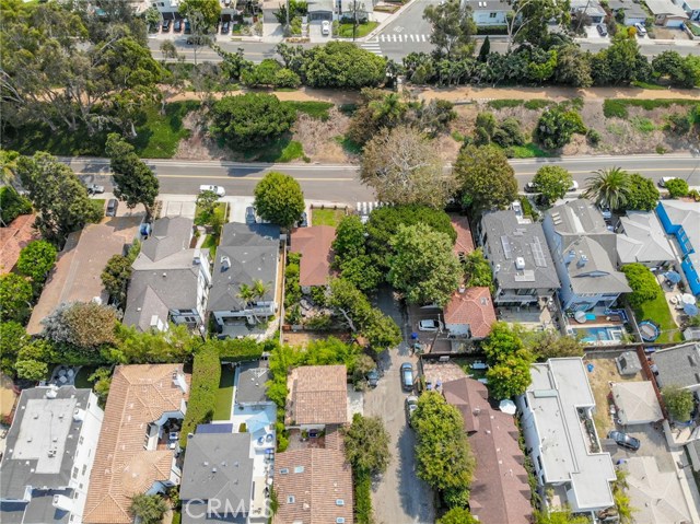 2201 Valley Drive, Manhattan Beach, California 90266, 3 Bedrooms Bedrooms, ,1 BathroomBathrooms,Residential,Sold,Valley,SB20186941