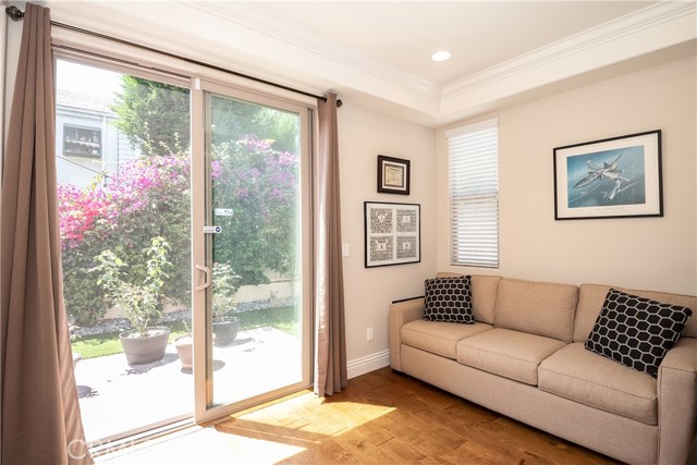 219 Juanita Avenue, Redondo Beach, California 90277, 4 Bedrooms Bedrooms, ,4 BathroomsBathrooms,Residential,Sold,Juanita,SB19181884