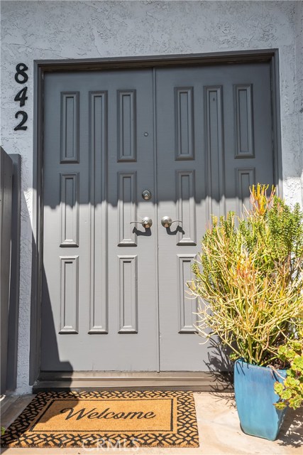 842 1st Street, Hermosa Beach, California 90254, 2 Bedrooms Bedrooms, ,3 BathroomsBathrooms,Residential,Sold,1st,SB20131143