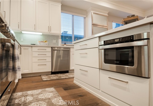 2110 Ernest Avenue, Redondo Beach, California 90278, 4 Bedrooms Bedrooms, ,3 BathroomsBathrooms,Residential,Sold,Ernest,SB21132960