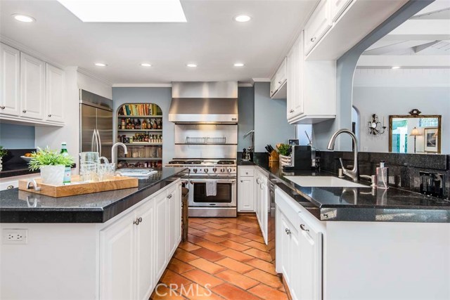Kitchen with Huge Pantry and Professional Appliances