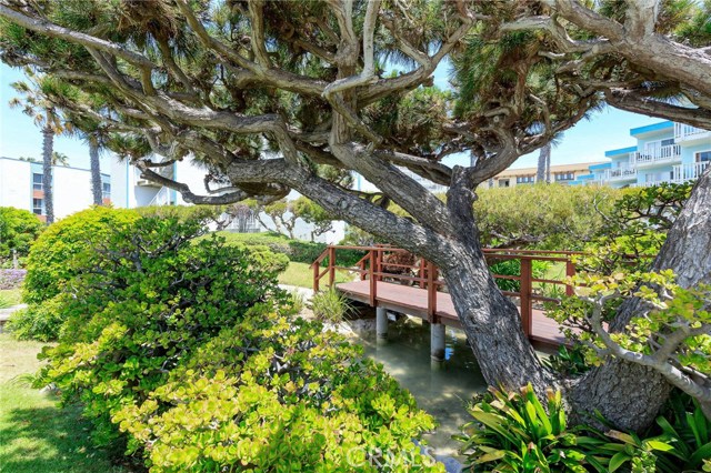 660 The Village #309, Redondo Beach, California 90277, 1 Bedroom Bedrooms, ,1 BathroomBathrooms,Residential,Sold,The Village #309,SB20123877