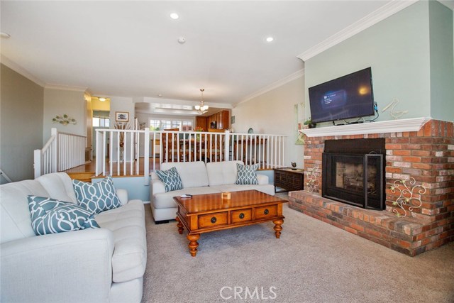 222 Guadalupe Avenue, Redondo Beach, California 90277, 3 Bedrooms Bedrooms, ,2 BathroomsBathrooms,Residential,Sold,Guadalupe,SB17060962