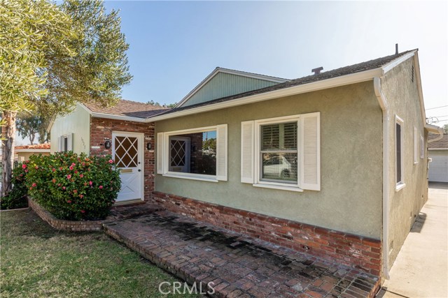 Brick Facade consistent theme throughout