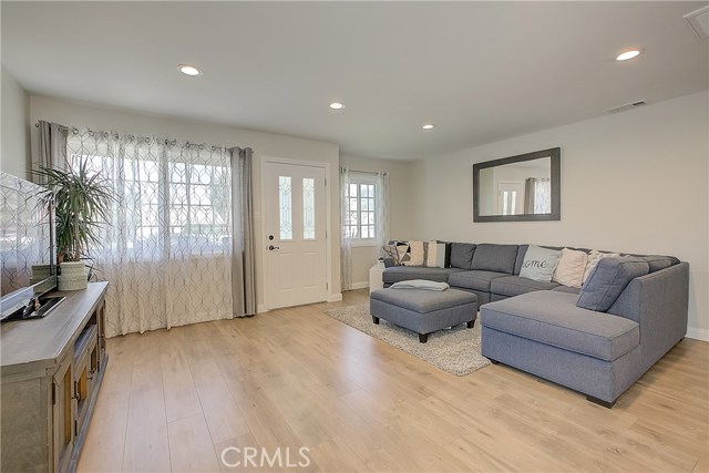 2614 184th Street, Redondo Beach, California 90278, 3 Bedrooms Bedrooms, ,2 BathroomsBathrooms,Residential,Sold,184th,SB20179705