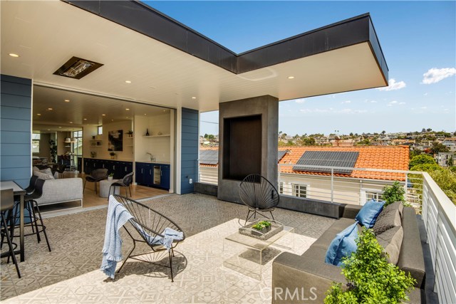 409 3rd Street, Manhattan Beach, California 90266, 5 Bedrooms Bedrooms, ,2 BathroomsBathrooms,Residential,Sold,3rd,SB19219164