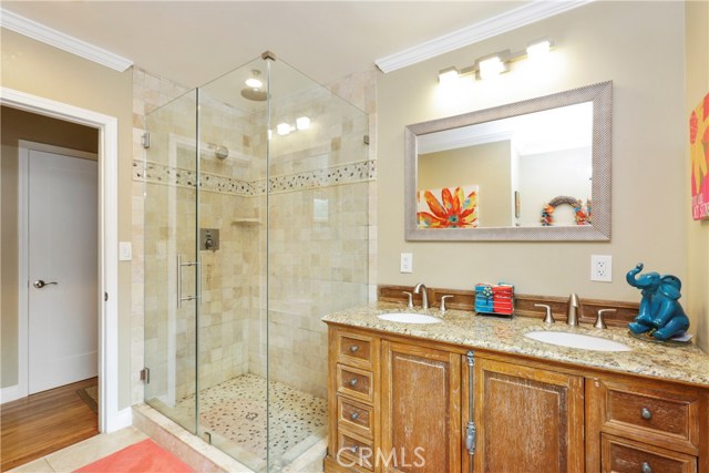 614 Gertruda Avenue, Redondo Beach, California 90277, 3 Bedrooms Bedrooms, ,2 BathroomsBathrooms,Residential,Sold,Gertruda,PV19100337