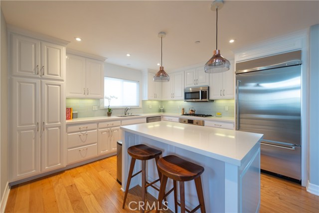 613 Lucia Avenue, Redondo Beach, California 90277, 3 Bedrooms Bedrooms, ,2 BathroomsBathrooms,Residential,Sold,Lucia,SB19228857