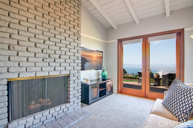 2305 Via Acalones, Palos Verdes Estates, California 90274, 3 Bedrooms Bedrooms, ,2 BathroomsBathrooms,Residential,Sold,Via Acalones,SB19041720