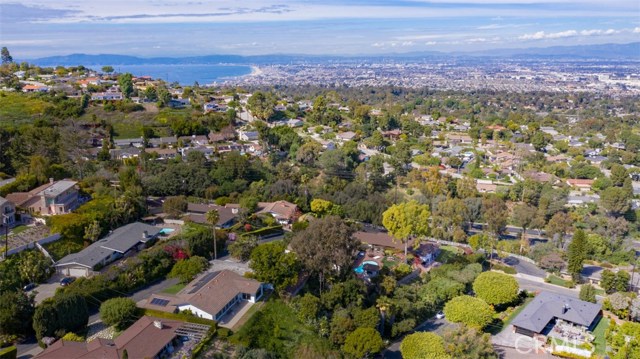 2 Shady Vista Road, Rolling Hills Estates, California 90274, 4 Bedrooms Bedrooms, ,1 BathroomBathrooms,Residential,Sold,Shady Vista,SB20056715