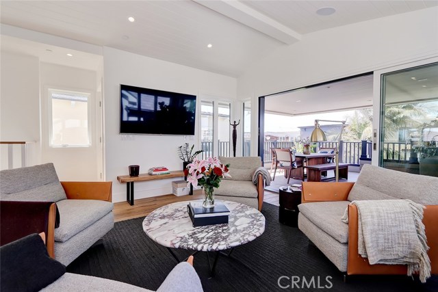 436 27th Street, Manhattan Beach, California 90266, 4 Bedrooms Bedrooms, ,4 BathroomsBathrooms,Residential,Sold,27th,SB20086504