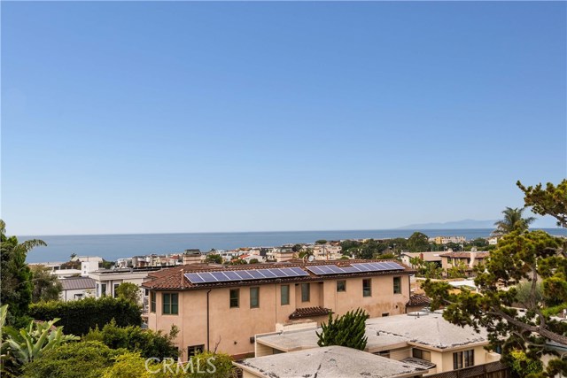 653 13th Street, Manhattan Beach, California 90266, 4 Bedrooms Bedrooms, ,2 BathroomsBathrooms,Residential,Sold,13th,SB19011414