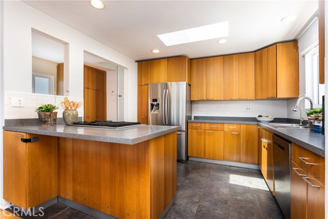 1630 Stanford Avenue, Redondo Beach, California 90278, 3 Bedrooms Bedrooms, ,1 BathroomBathrooms,Residential,Sold,Stanford,SB19124881