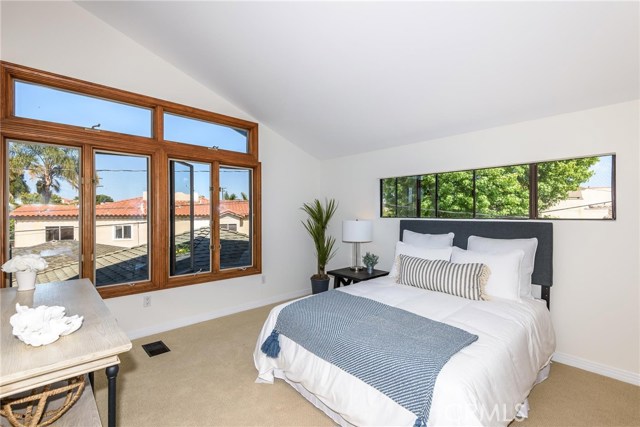 403 Lucia Avenue, Redondo Beach, California 90277, 3 Bedrooms Bedrooms, ,1 BathroomBathrooms,Residential,Sold,Lucia,SB18144542