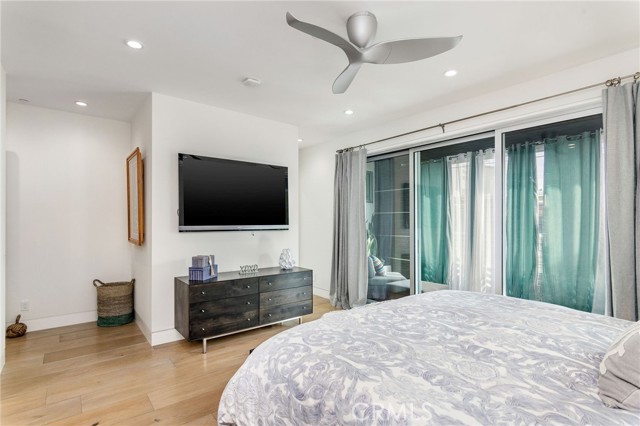 429 Marine Place, Manhattan Beach, California 90266, 4 Bedrooms Bedrooms, ,2 BathroomsBathrooms,Residential,Sold,Marine Place,SB21015394