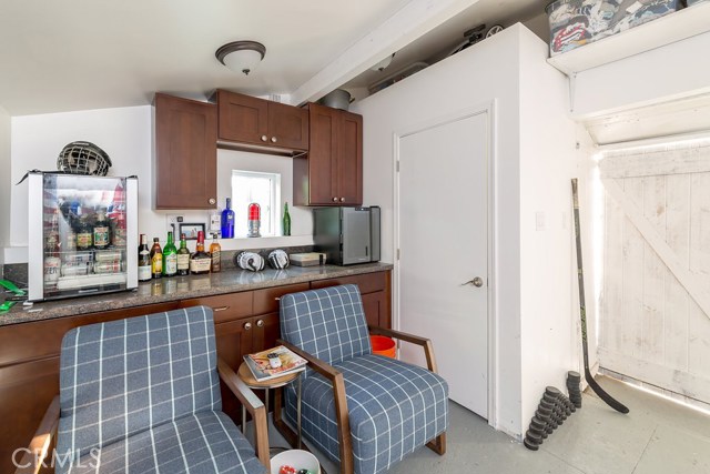 304 Gertruda Avenue, Redondo Beach, California 90277, 3 Bedrooms Bedrooms, ,2 BathroomsBathrooms,Residential,Sold,Gertruda,PV17065927