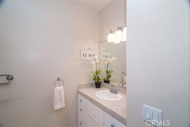 2000 Voorhees Avenue, Redondo Beach, California 90278, 3 Bedrooms Bedrooms, ,3 BathroomsBathrooms,Residential,Sold,Voorhees,SB20247328