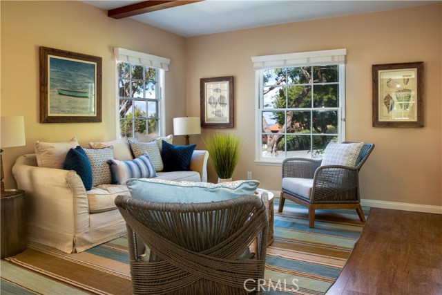 Family room off of kitchen