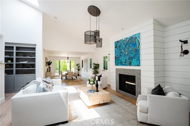 933 9th Street, Manhattan Beach, California 90266, 4 Bedrooms Bedrooms, ,2 BathroomsBathrooms,Residential,Sold,9th,SB21112500