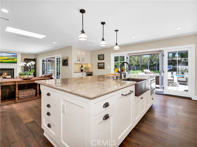 8 Hidden Valley Road, Rolling Hills Estates, California 90274, 4 Bedrooms Bedrooms, ,3 BathroomsBathrooms,Residential,Sold,Hidden Valley,PV21094348