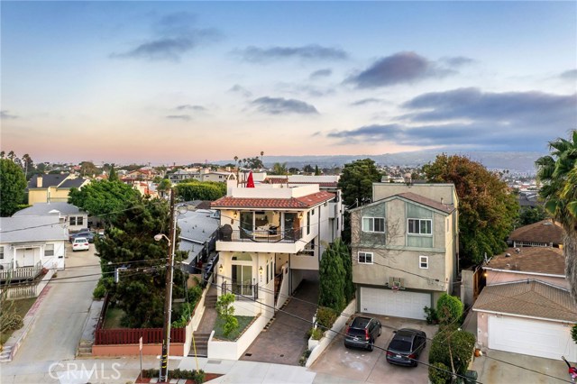 636 Vincent Park #A, Redondo Beach, California 90277, 3 Bedrooms Bedrooms, ,2 BathroomsBathrooms,Residential,Sold,Vincent Park #A,SB20200007