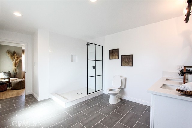 5 Bed Home for Sale in Los Angeles, California