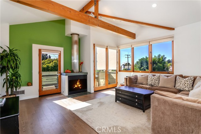 1218 Harper Avenue, Redondo Beach, California 90278, 3 Bedrooms Bedrooms, ,2 BathroomsBathrooms,Residential,Sold,Harper,SB19234397
