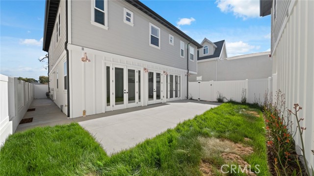 2421 Voorhees Avenue, Redondo Beach, California 90278, 4 Bedrooms Bedrooms, ,3 BathroomsBathrooms,Residential,Sold,Voorhees,PV21111181