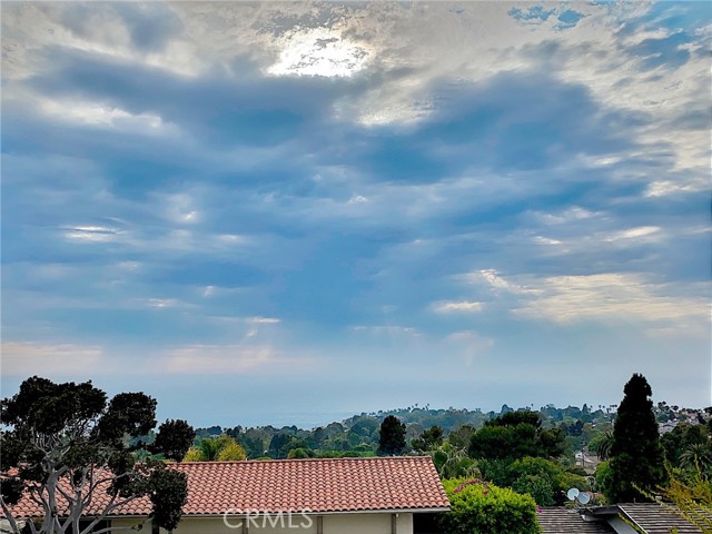 1129 Via Zumaya, Palos Verdes Estates, California 90274, 4 Bedrooms Bedrooms, ,3 BathroomsBathrooms,Residential,Sold,Via Zumaya,PW21178054
