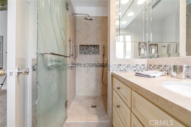 4 Spinning Wheel Lane, Rolling Hills Estates, California 90274, 4 Bedrooms Bedrooms, ,3 BathroomsBathrooms,Residential,Sold,Spinning Wheel,SB21079311