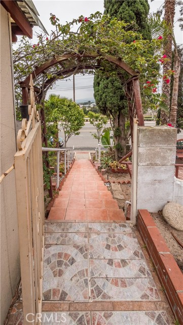 817 Anita Street, Redondo Beach, California 90278, 4 Bedrooms Bedrooms, ,2 BathroomsBathrooms,Residential,Sold,Anita,SB19130394