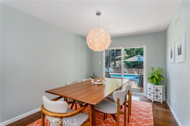 11 Cerrito Place, Rolling Hills Estates, California 90274, 3 Bedrooms Bedrooms, ,2 BathroomsBathrooms,Residential,Sold,Cerrito,SB21054660